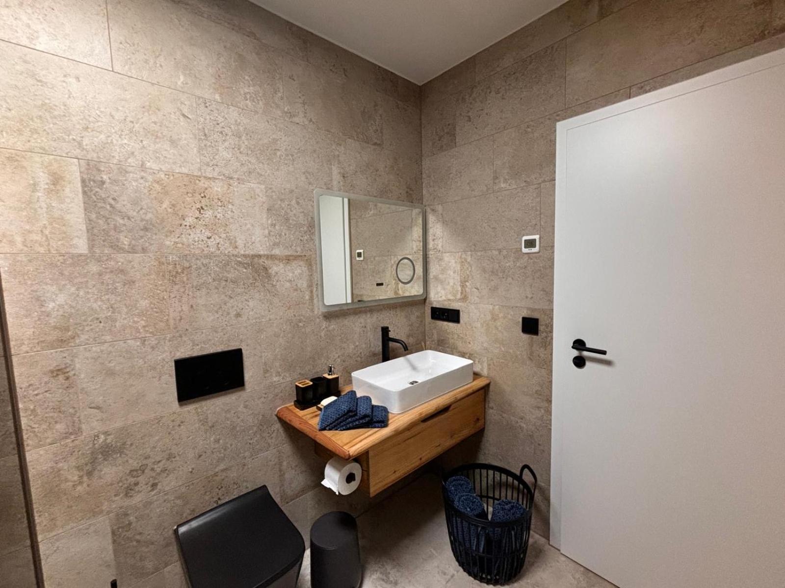 Huebner Apartments Erfurt Dış mekan fotoğraf